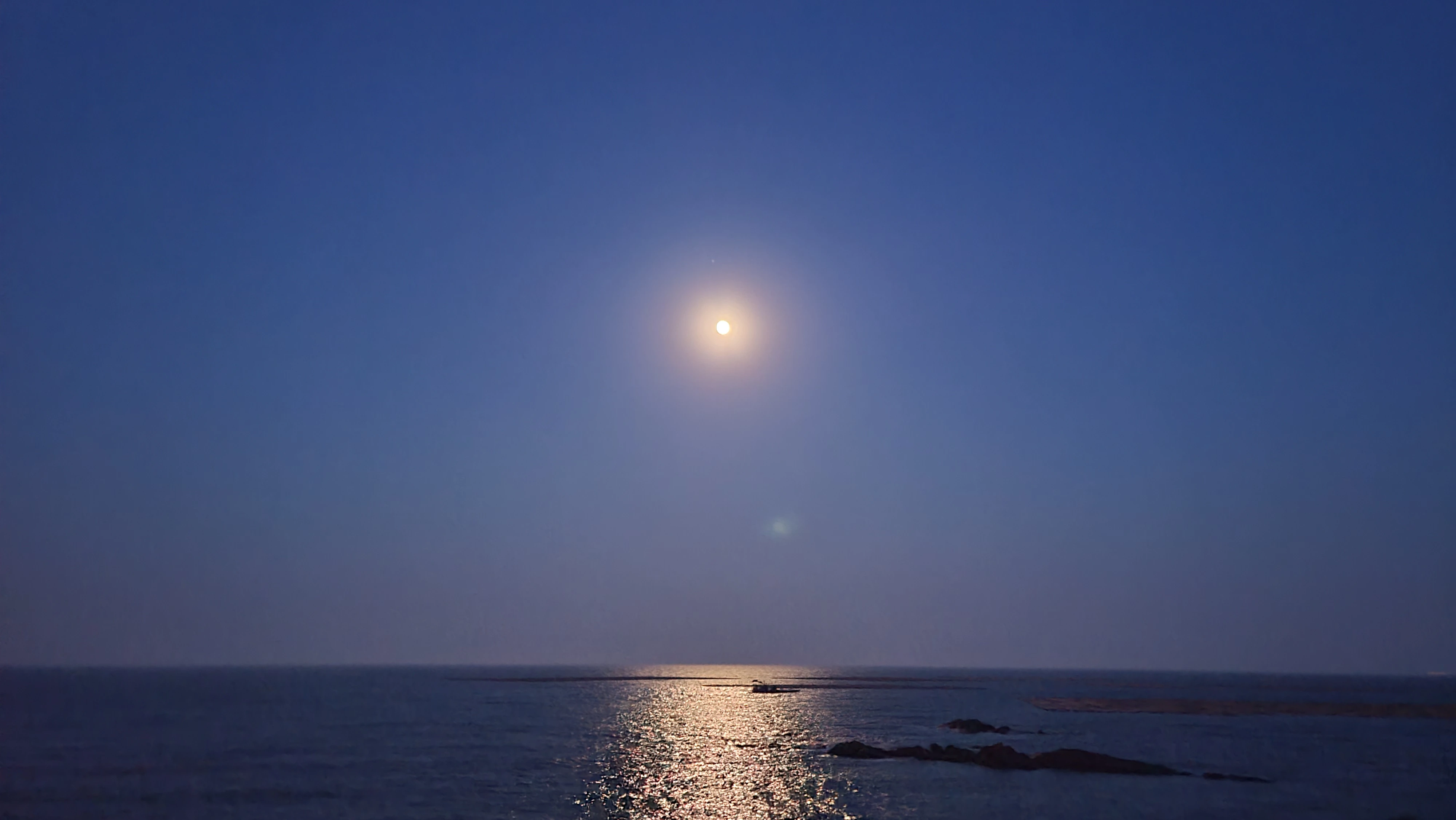 海边散步随手一拍